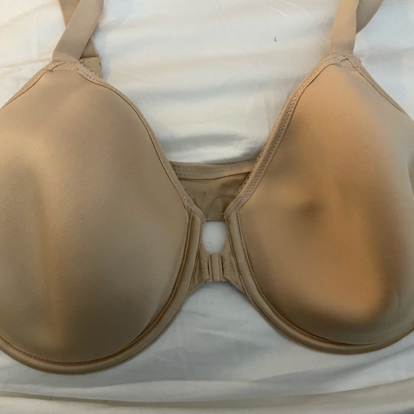 Wacoal Front Hook Bra - Picture 3 of 6